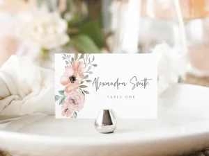 A pic of a beautiful floral place setting card